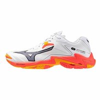 Mizuno wave Lightning z8