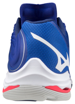 Mizuno wave Lightning z6