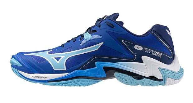 Mizuno wave Lightning z8 